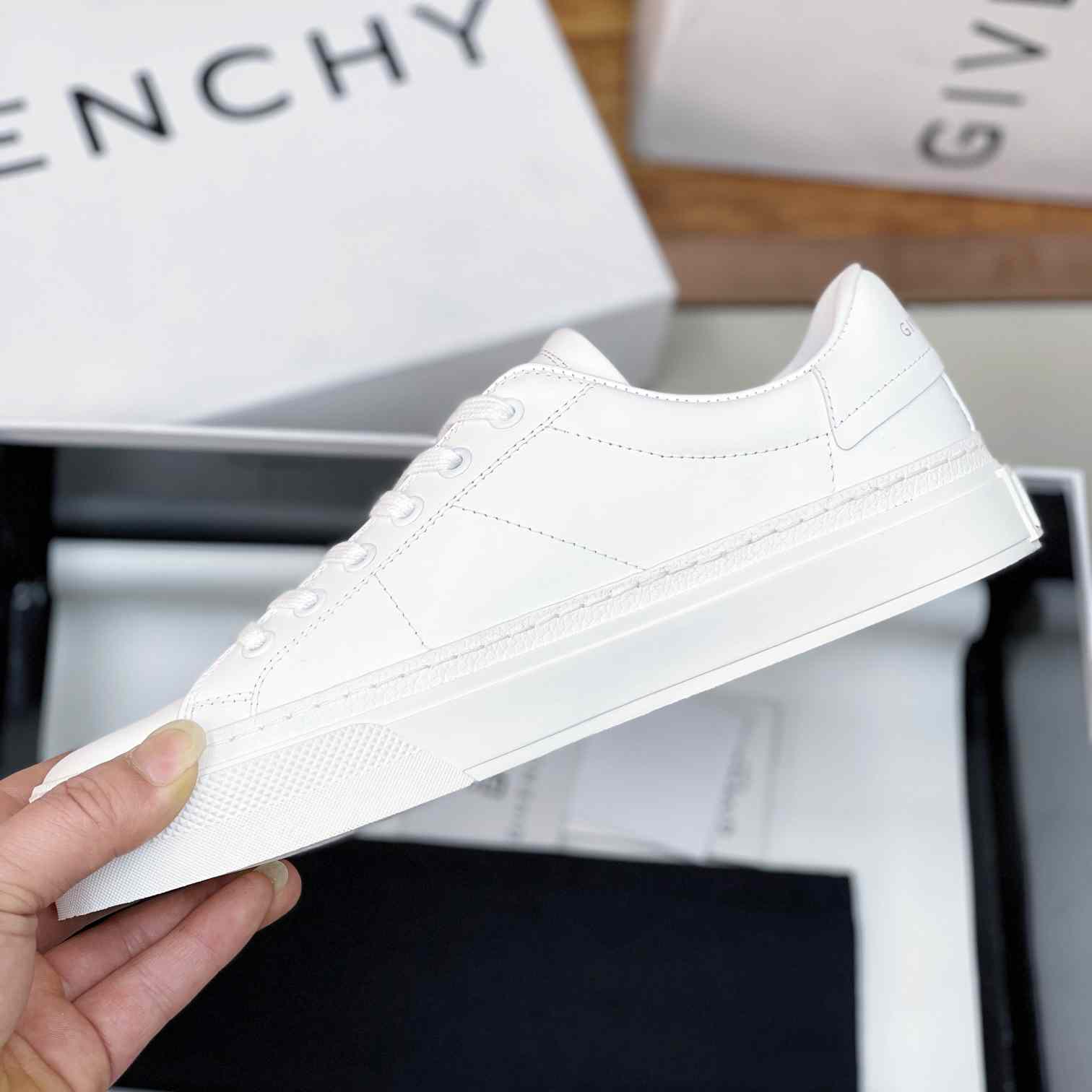 Givenchy City Sport Sneakers In Leather - DesignerGu