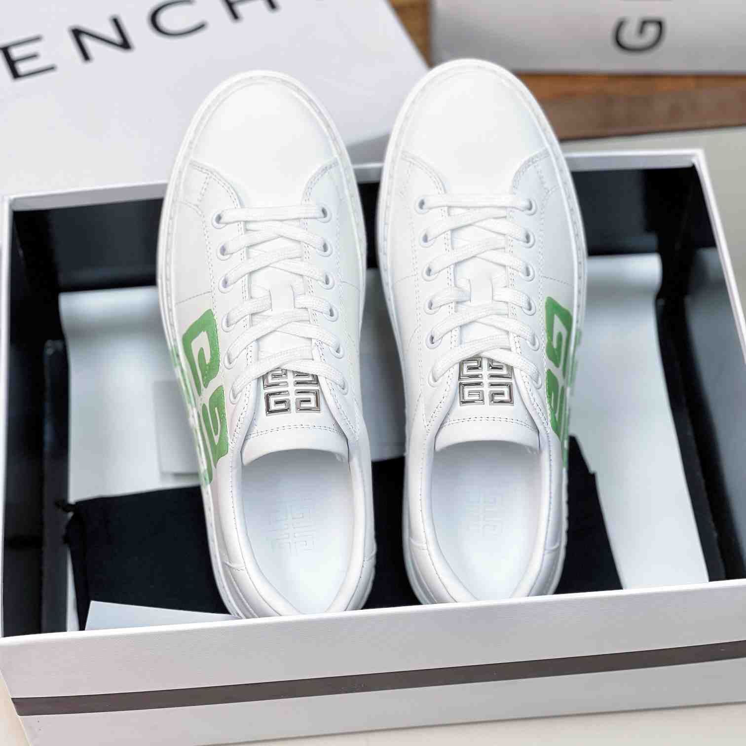 Givenchy City Sport Sneakers In Leather - DesignerGu