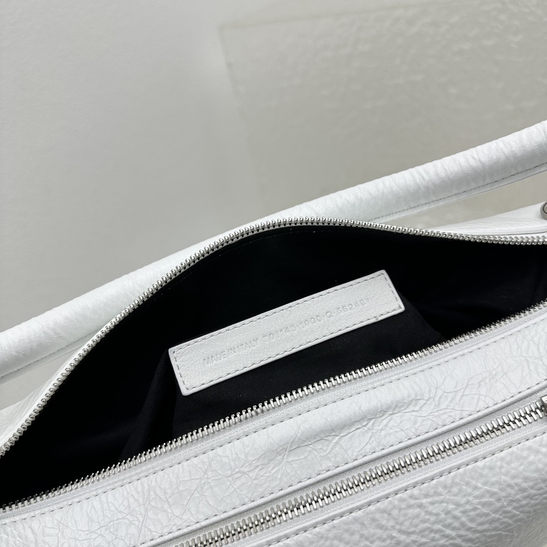 Balenciaga Raver Medium Bag With Handle In White - DesignerGu