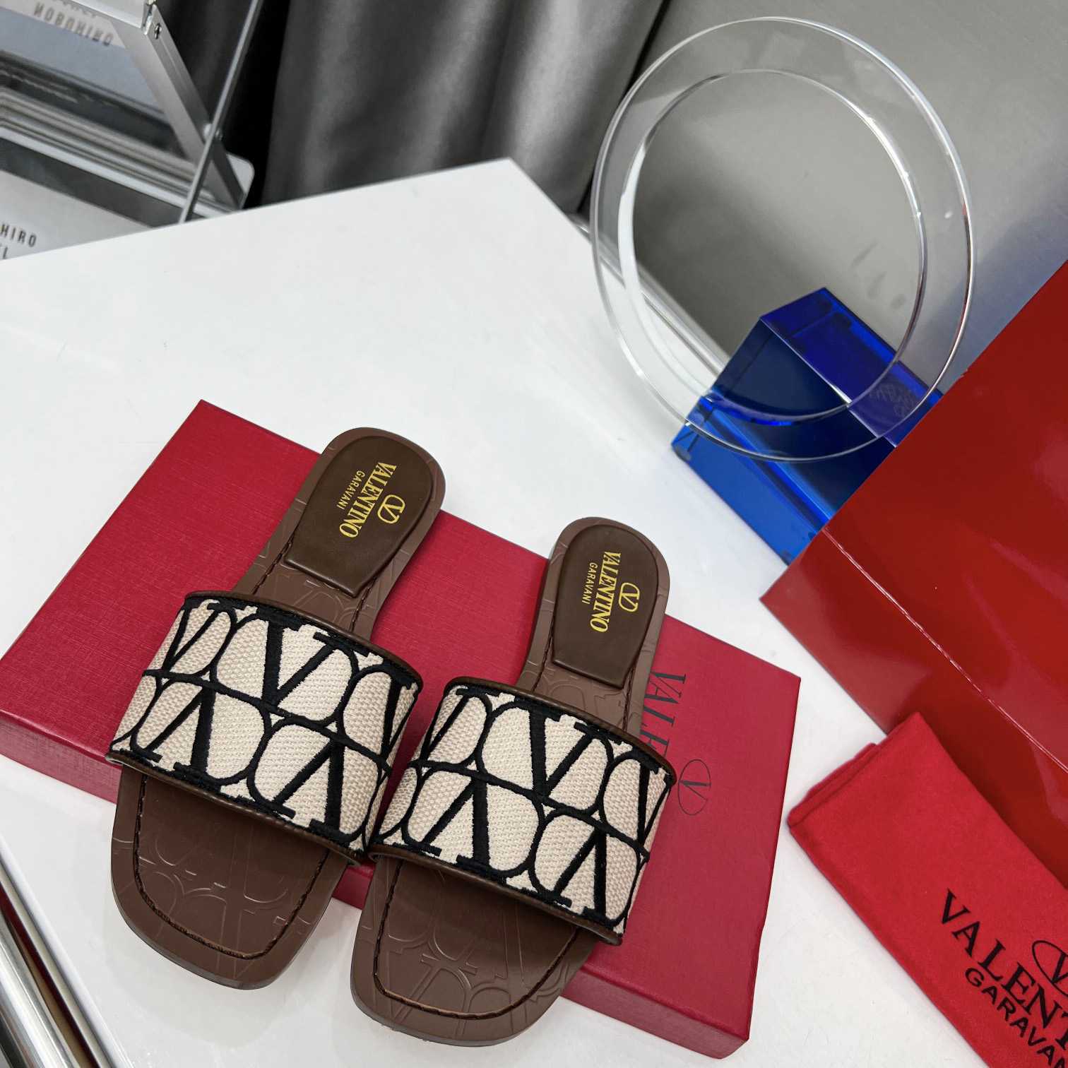 Valenti Toile Iconographe Slide Sandal  - DesignerGu