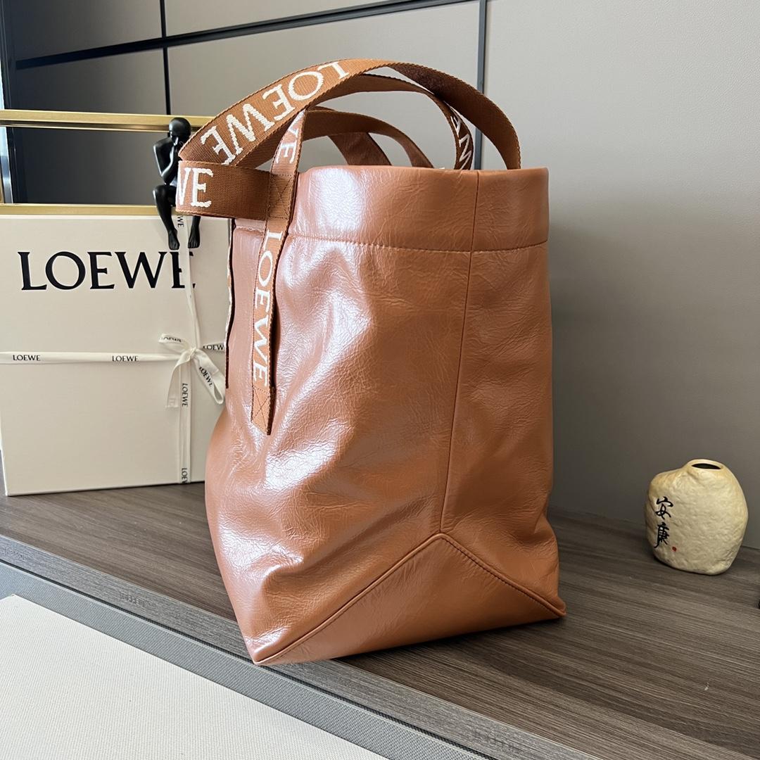 Loewe Fold Shopper In Paper Calfskin - DesignerGu