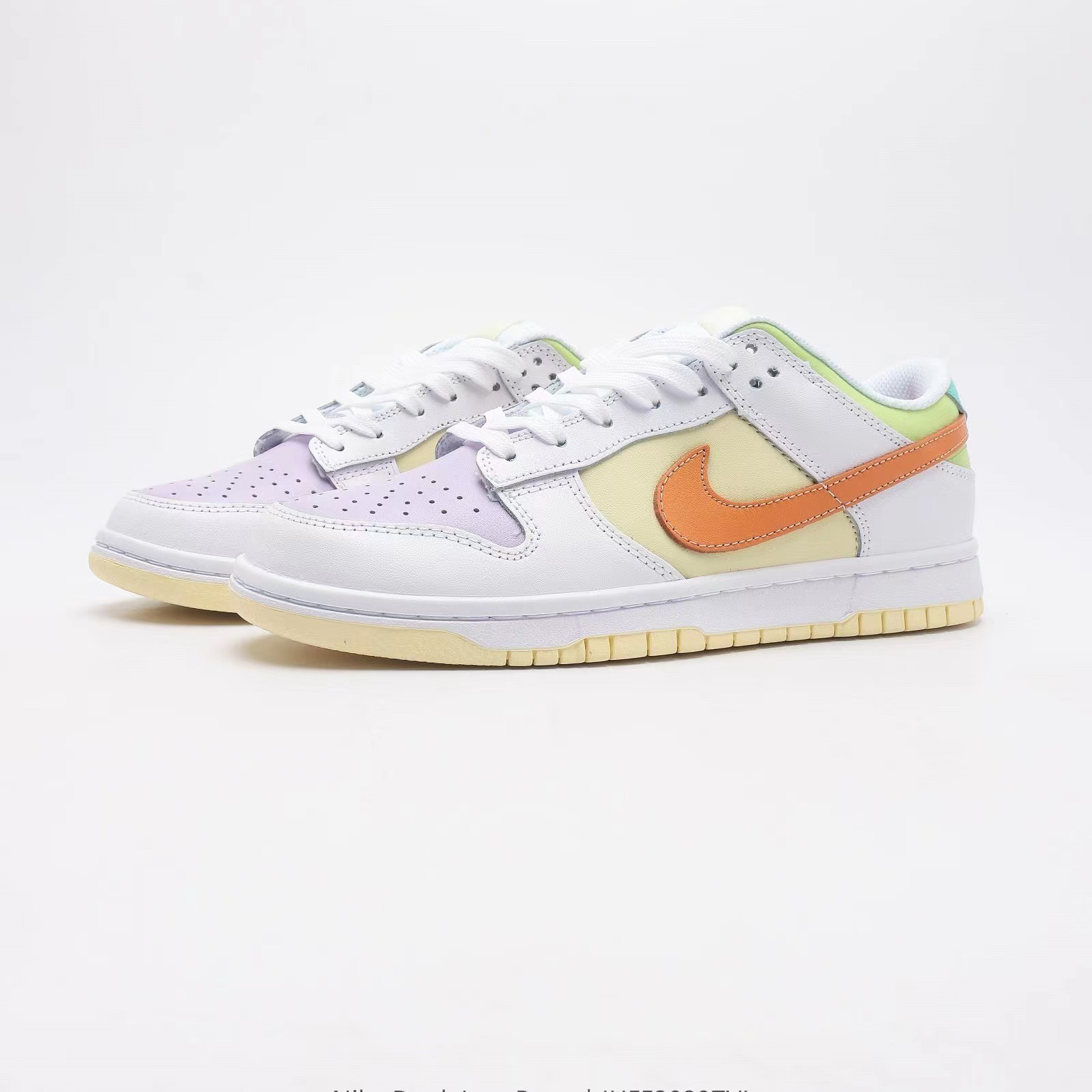 Nike Dunk Low Sneakers   FD0350 - DesignerGu