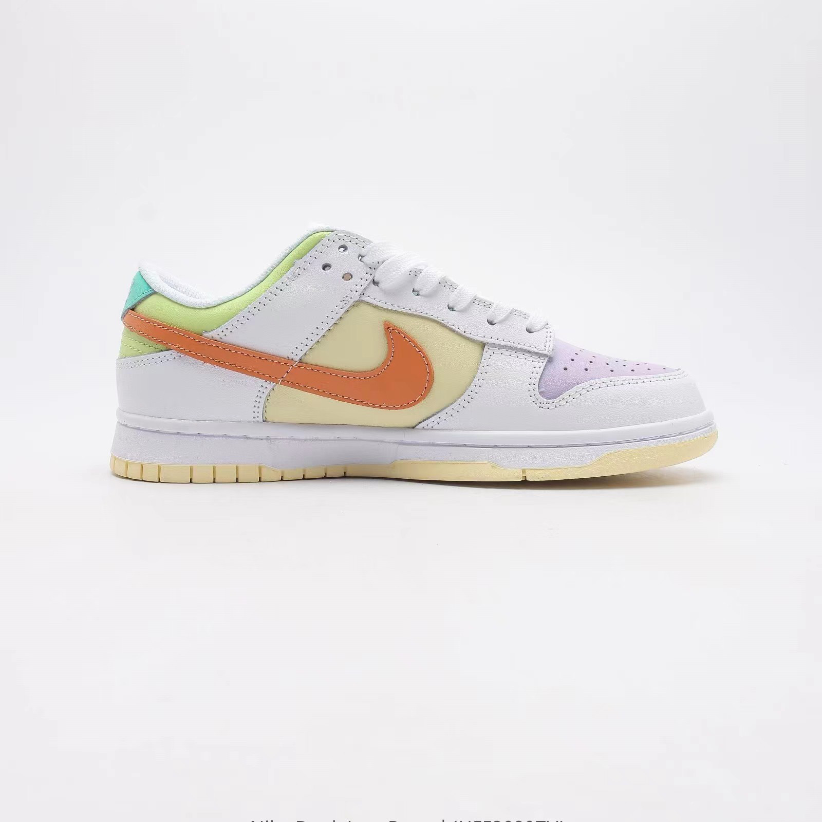 Nike Dunk Low Sneakers   FD0350 - DesignerGu