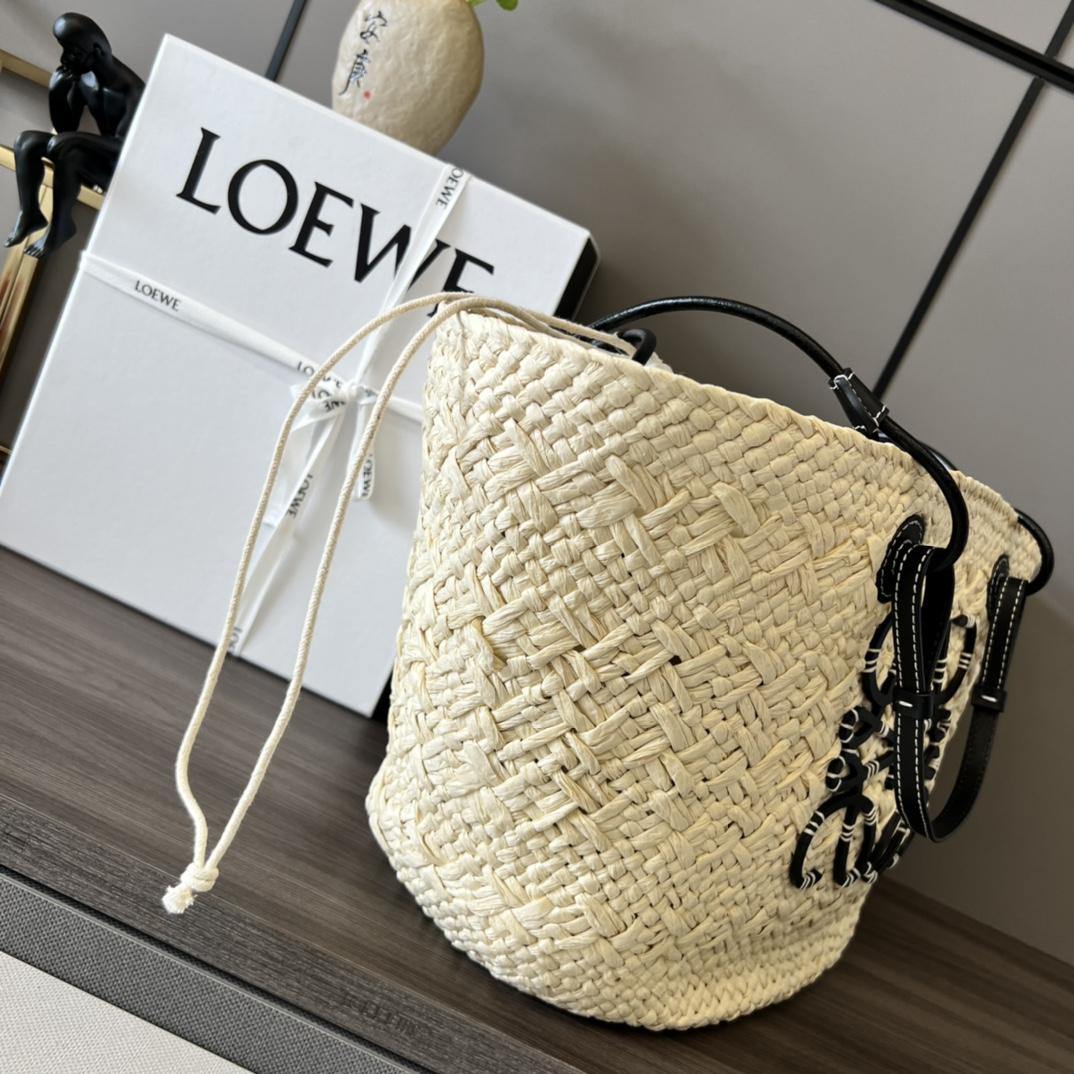 Loewe Anagram Basket Bag In Iraca Palm And Calfskin - DesignerGu