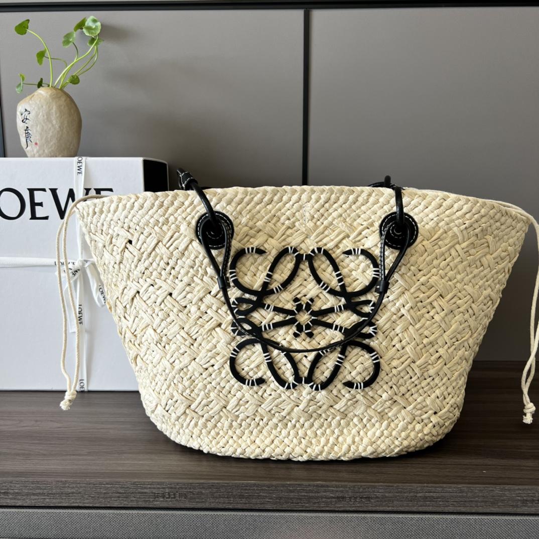 Loewe Anagram Basket Bag In Iraca Palm And Calfskin - DesignerGu