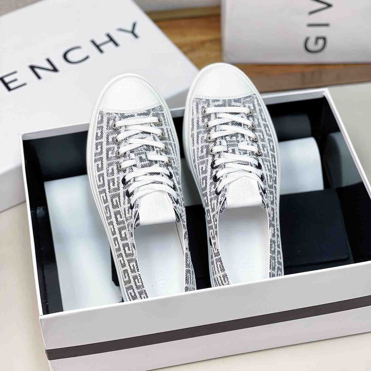 Givenchy Sneakers City In 4G Jacquard - DesignerGu