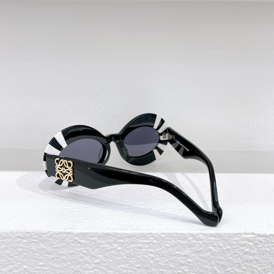 Loewe Oversized Oval Sunglasses In Acetate  LW40091 - DesignerGu