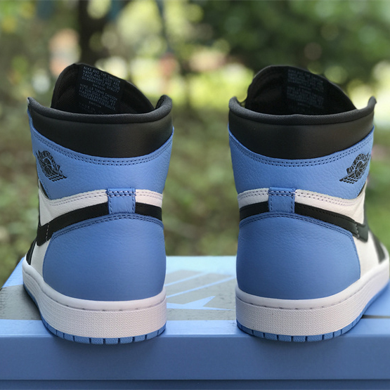  Air Jordan 1 High OG “UNC Toe” Sneaker     DZ5485-400 - DesignerGu