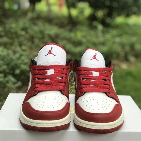 Air Jordan 1 Low Sneaker    DC0774-160 - DesignerGu