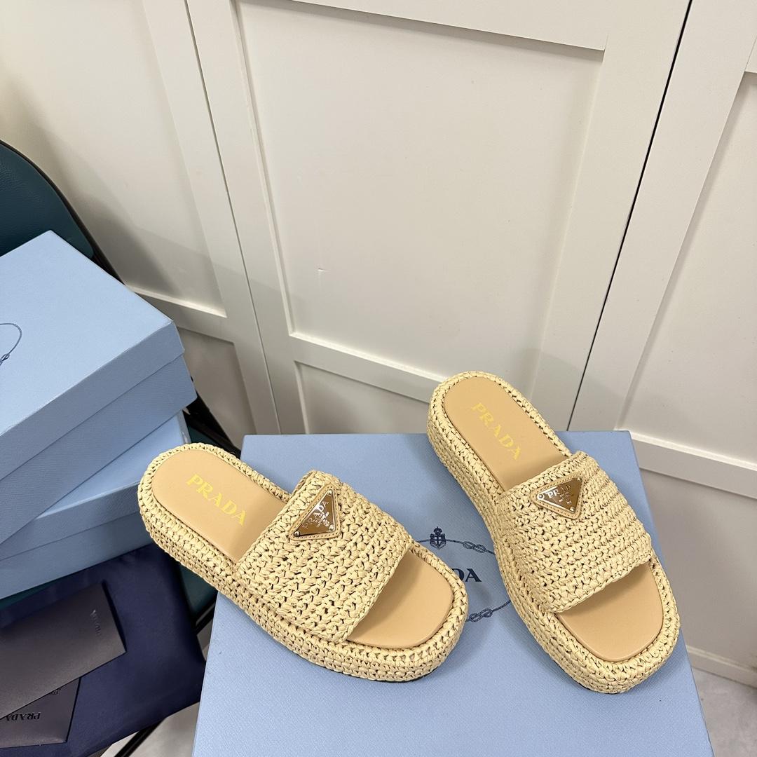 Prada Crochet Flatform Slides - DesignerGu