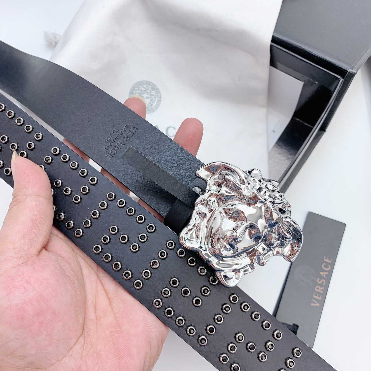 Versace Medusa Leathre Belt    40mm - DesignerGu