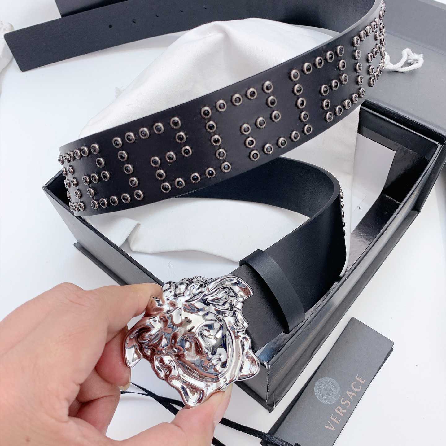 Versace Medusa Leathre Belt    40mm - DesignerGu