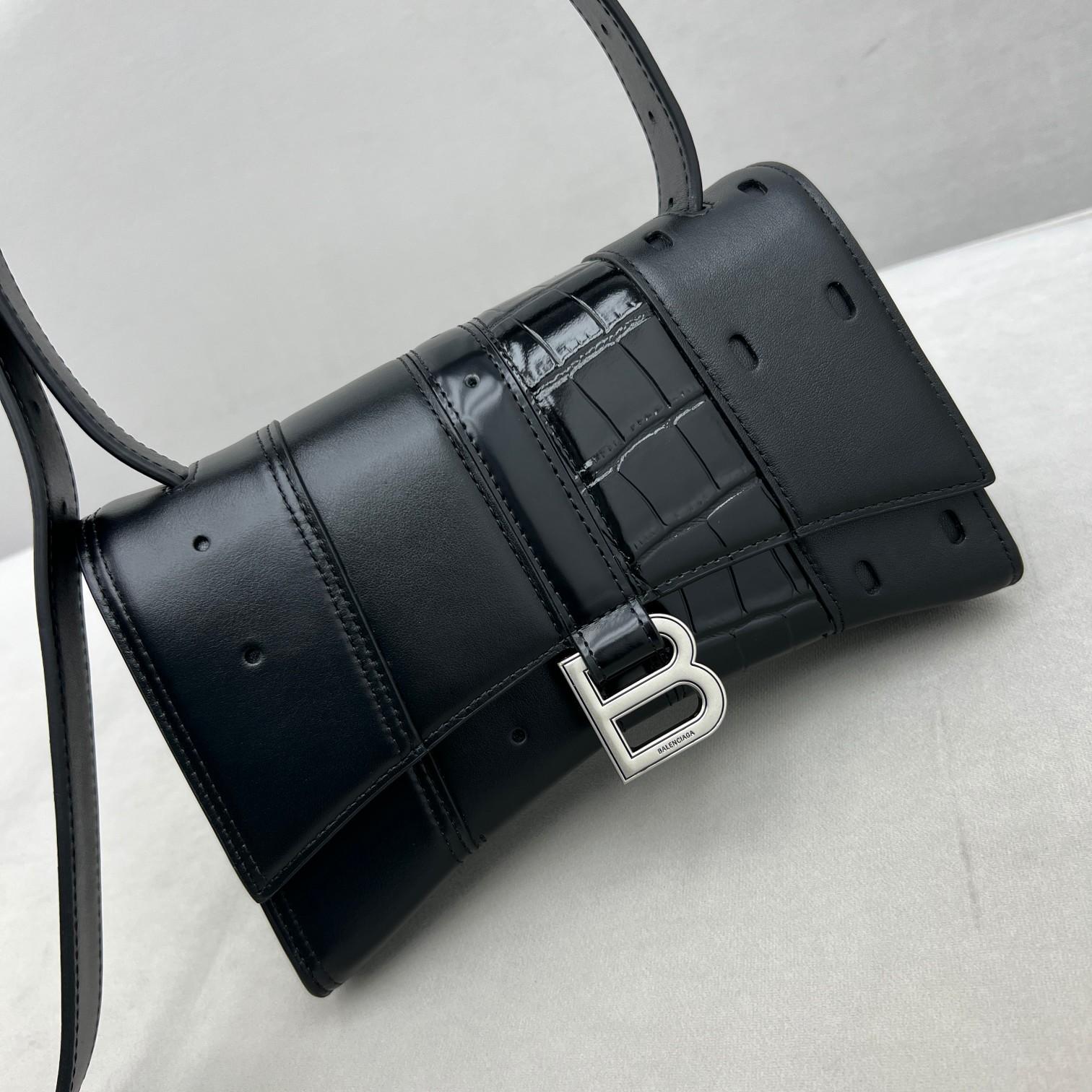 Balenciaga Women's Multibelt Handbag (23x13.5x8.5cm) - DesignerGu