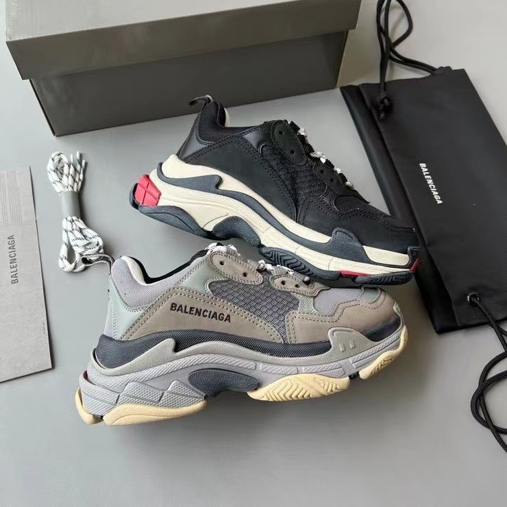 Balenciaga Triple S Sneaker  - DesignerGu