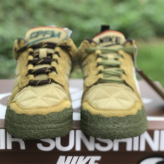 Cactus Plant Flea Market x Nike Dunk Low Sneaker      DM0430-700 - DesignerGu