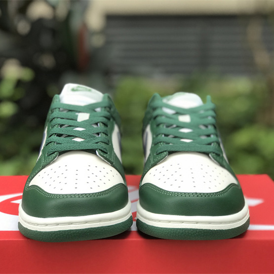 Nike Dunk Low “Gorge Green” Sneakers      DD1503-300 - DesignerGu