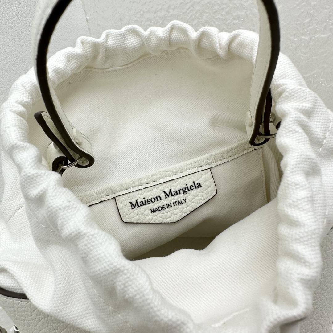 Maison Margiela Women's Bucket Bag(15x23×15cm) - DesignerGu