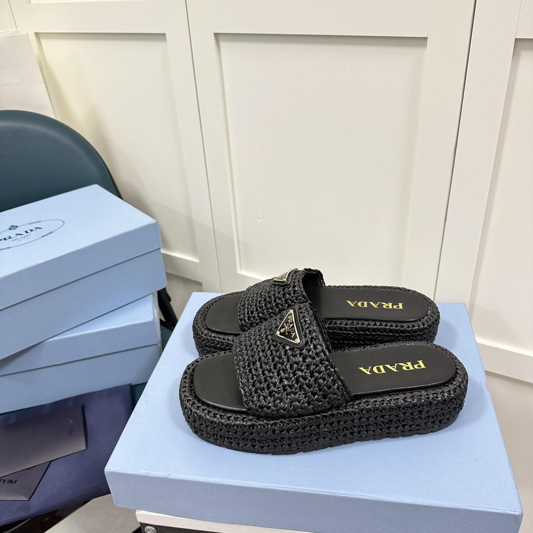 Prada Crochet Flatform Slides - DesignerGu