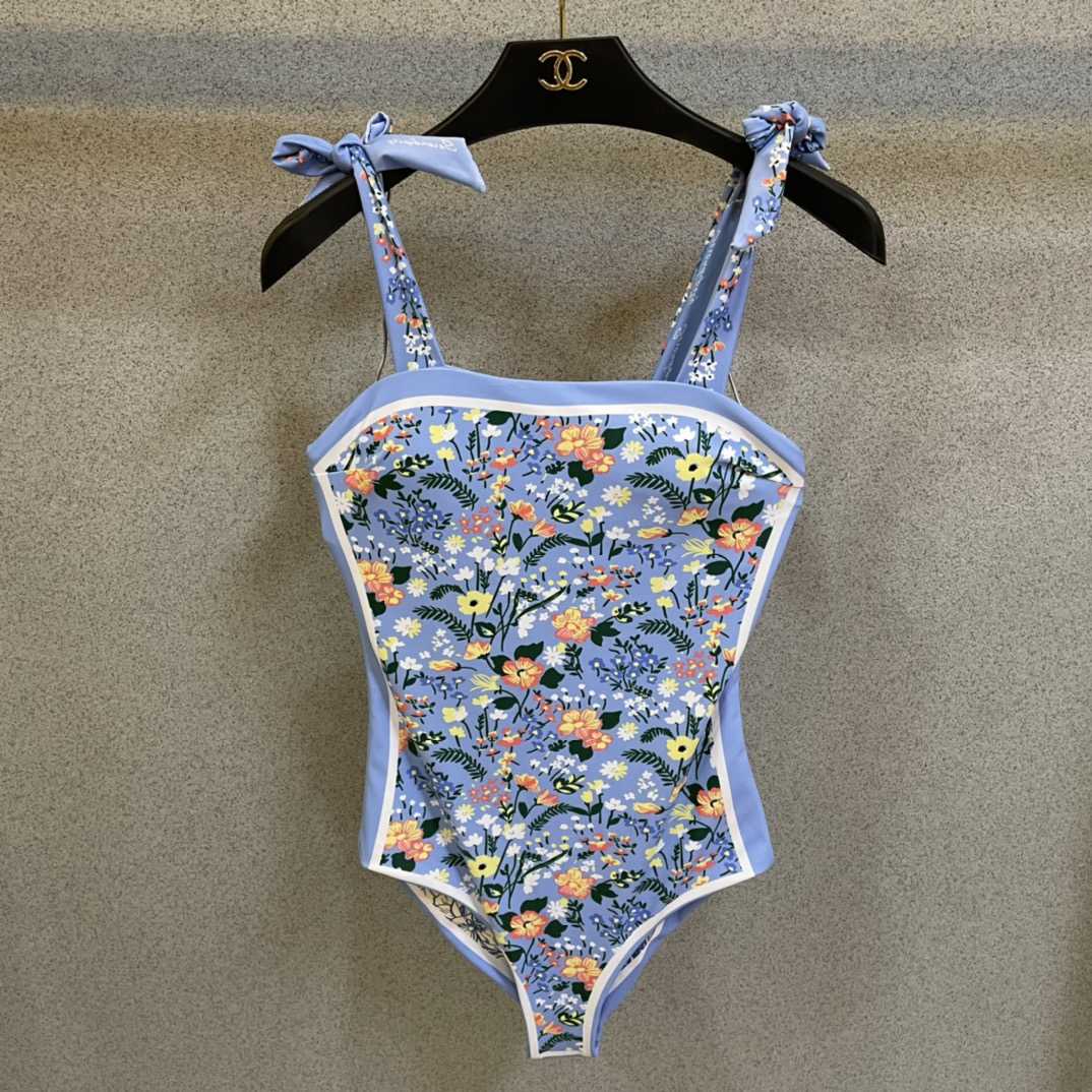 Gucci Visual Mood Reversible Tie-shoulder One Piece Swimsuit - DesignerGu