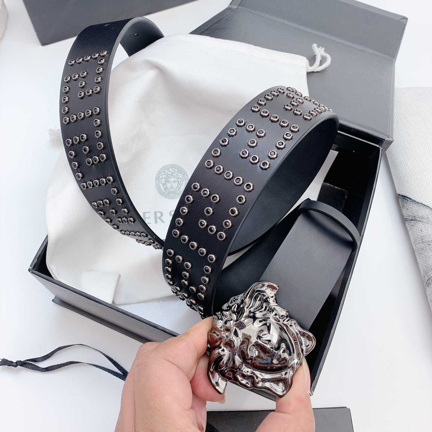 Versace Medusa Leathre Belt    40mm - DesignerGu