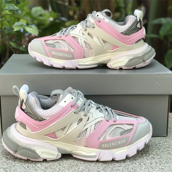 Balenciaga Track Sneaker  - DesignerGu