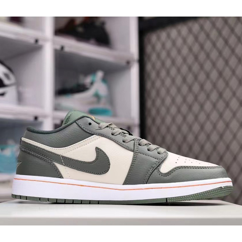 Air Jordan 1 Low Sneaker   553558-121 - DesignerGu