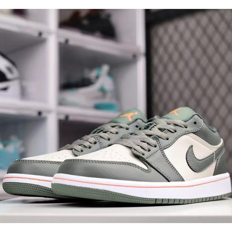 Air Jordan 1 Low Sneaker   553558-121 - DesignerGu