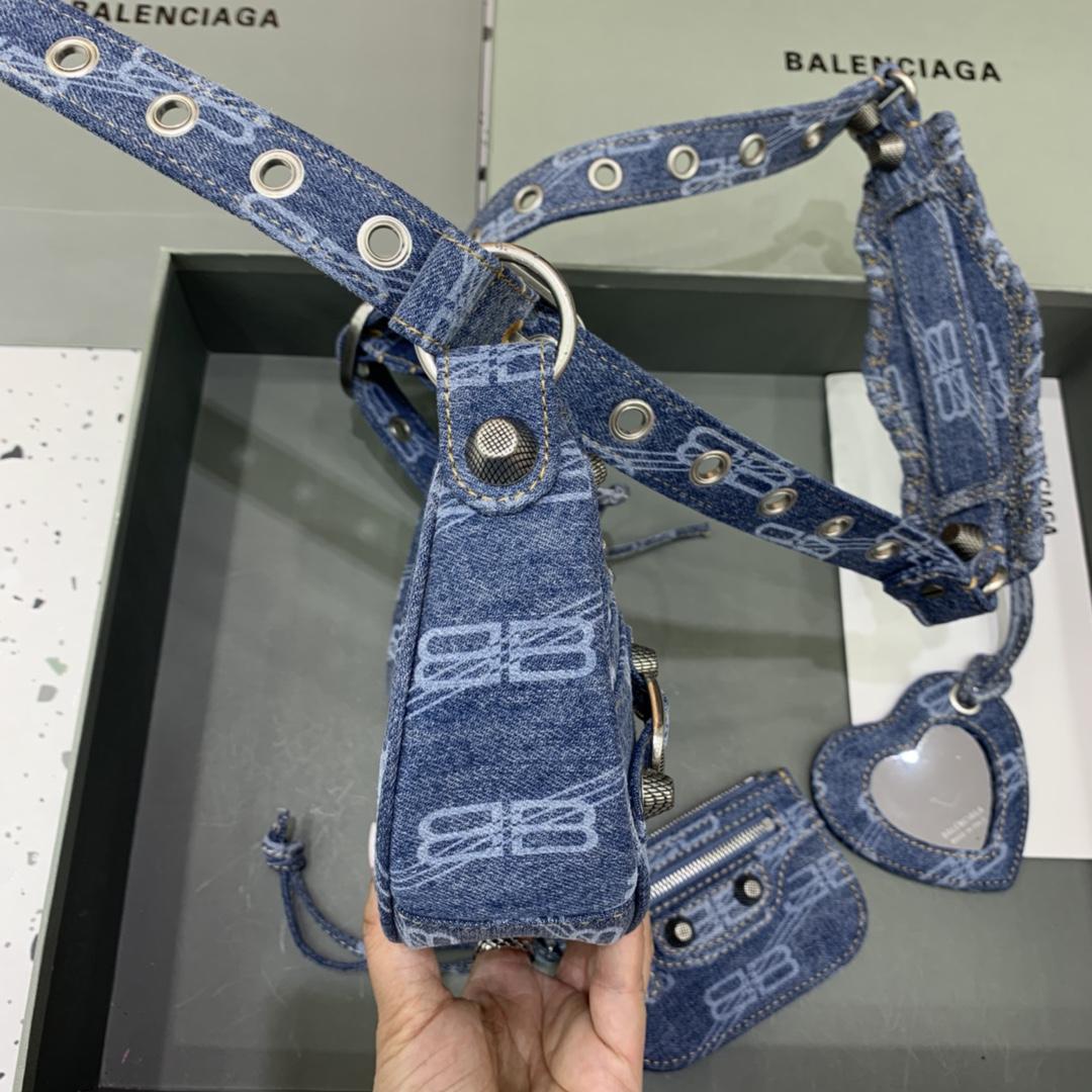 Balenciaga Le Cagole XS Shoulder Bag BB Monogram Bleached Denim In Blue   (26-12-6cm) - DesignerGu