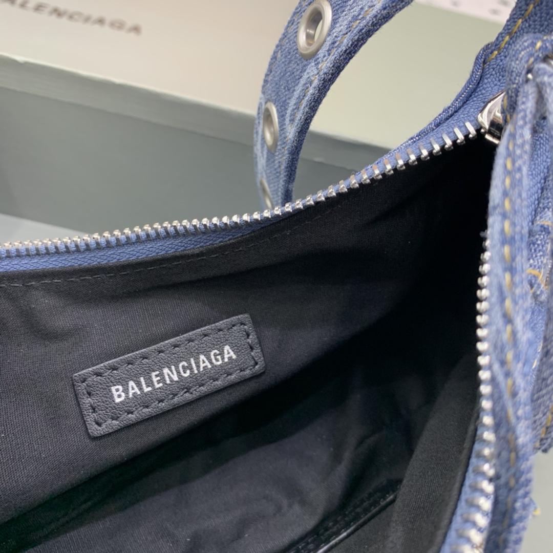 Balenciaga Le Cagole XS Shoulder Bag BB Monogram Bleached Denim In Blue   (26-12-6cm) - DesignerGu