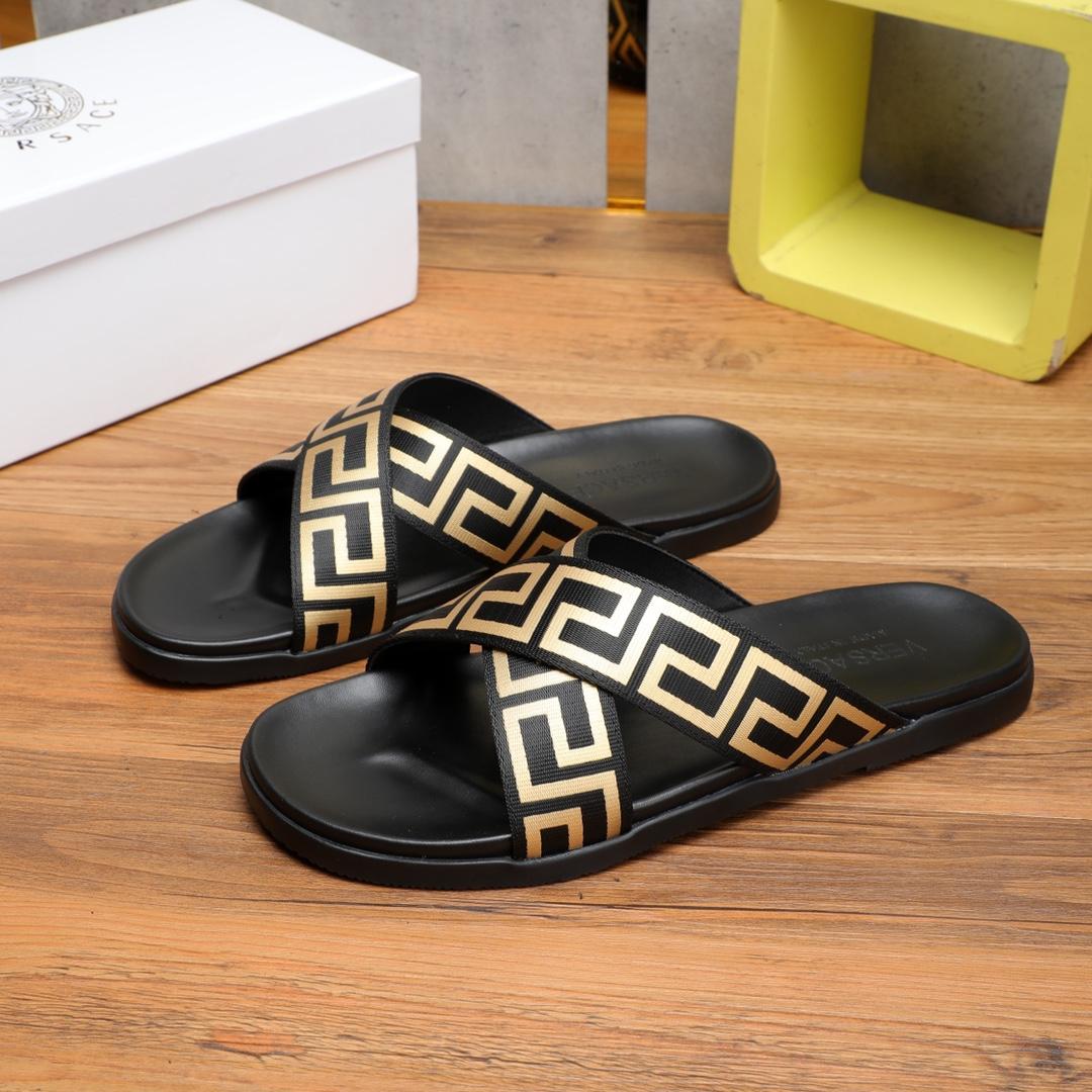 Versace Logo-print Open-toe Slides - DesignerGu