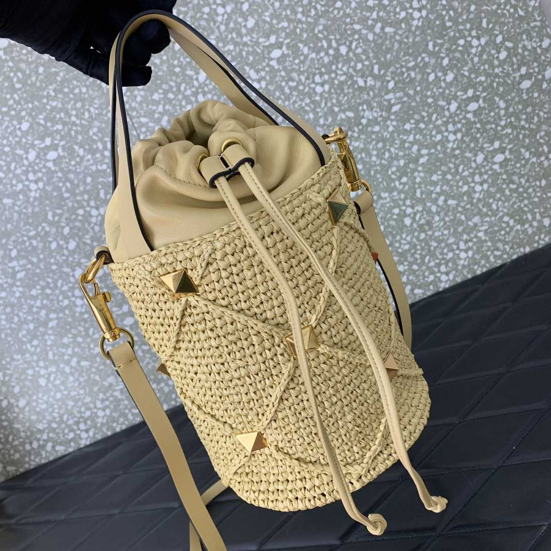 Valenti  Roman Stud Raffia Bucket Bag - DesignerGu