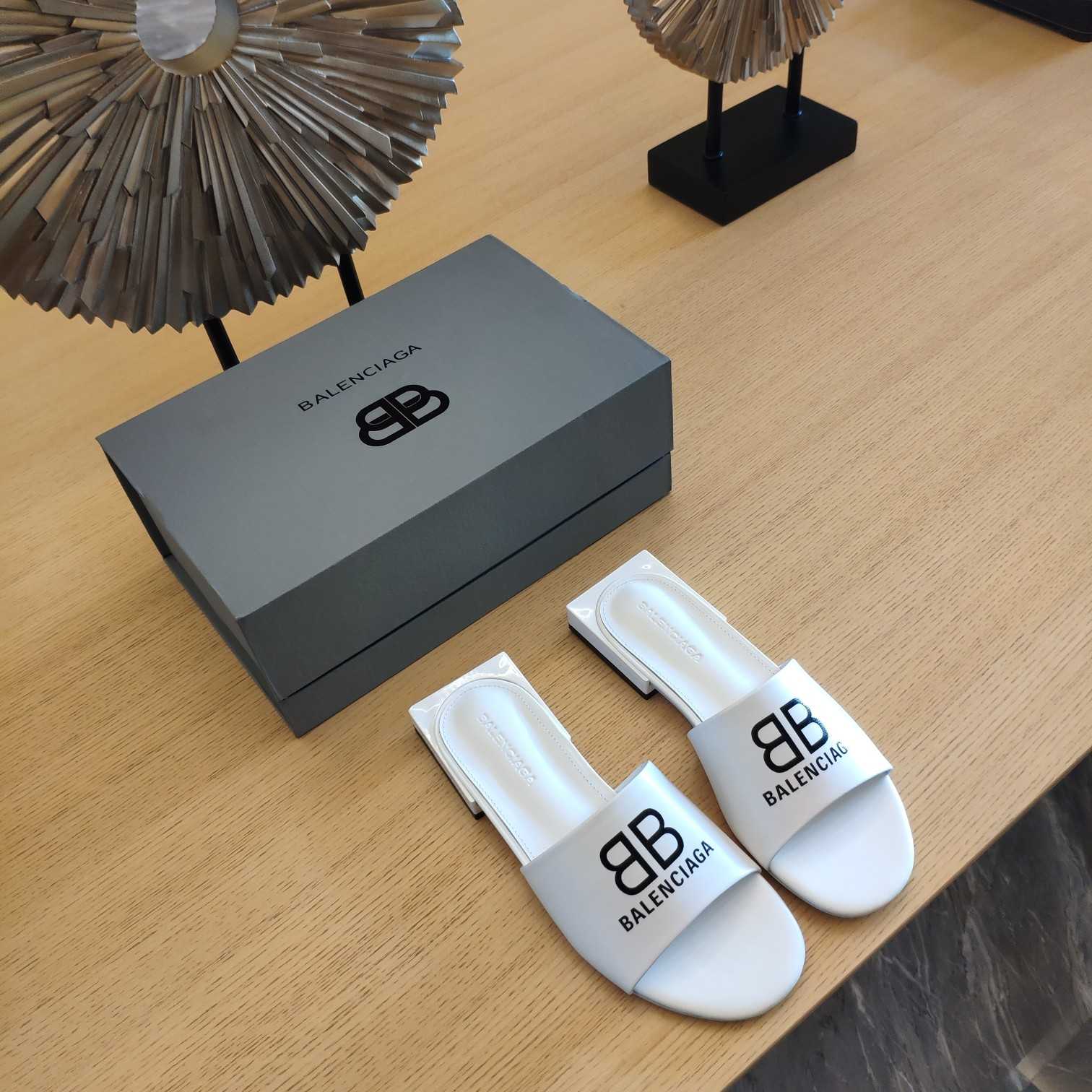 Balenciaga Box Mule Leather Sandals - DesignerGu