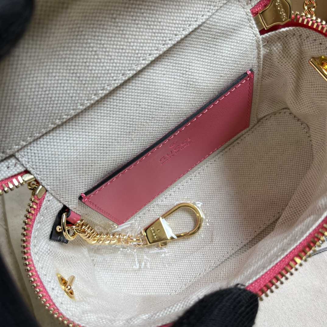 Gucci GG Matelassé Top Handle Mini Bag(16-10.5-5cm) - DesignerGu