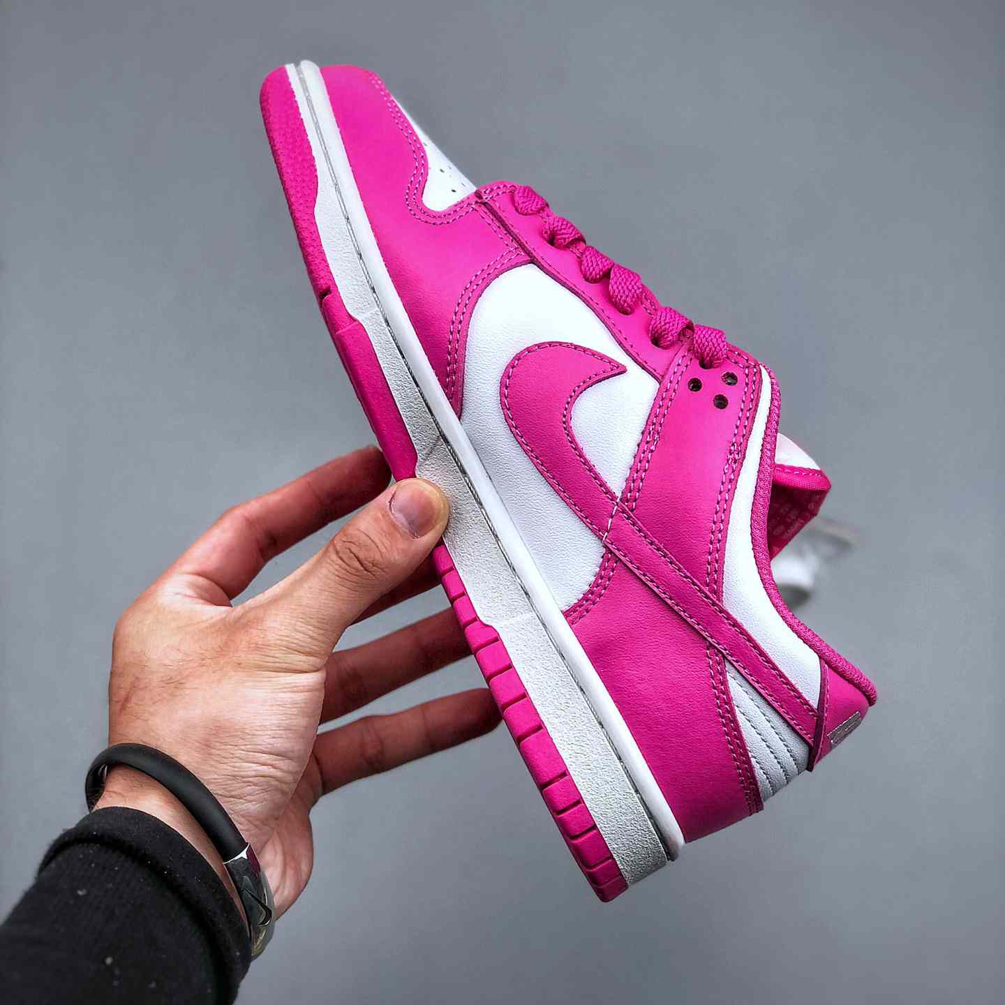 Nike Nk Dunk Low  Sneakers        FJ0704-100 - DesignerGu