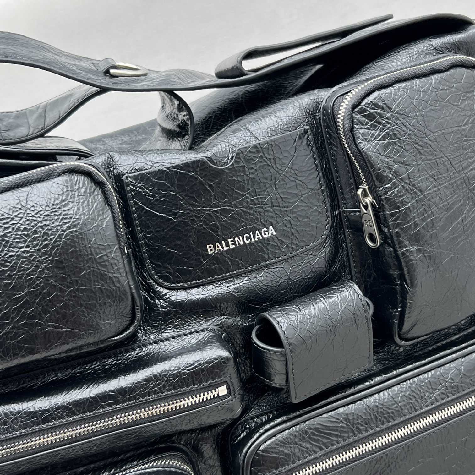 Balenciaga Logo Zipped Shoulder Bag(40x28x18cm) - DesignerGu