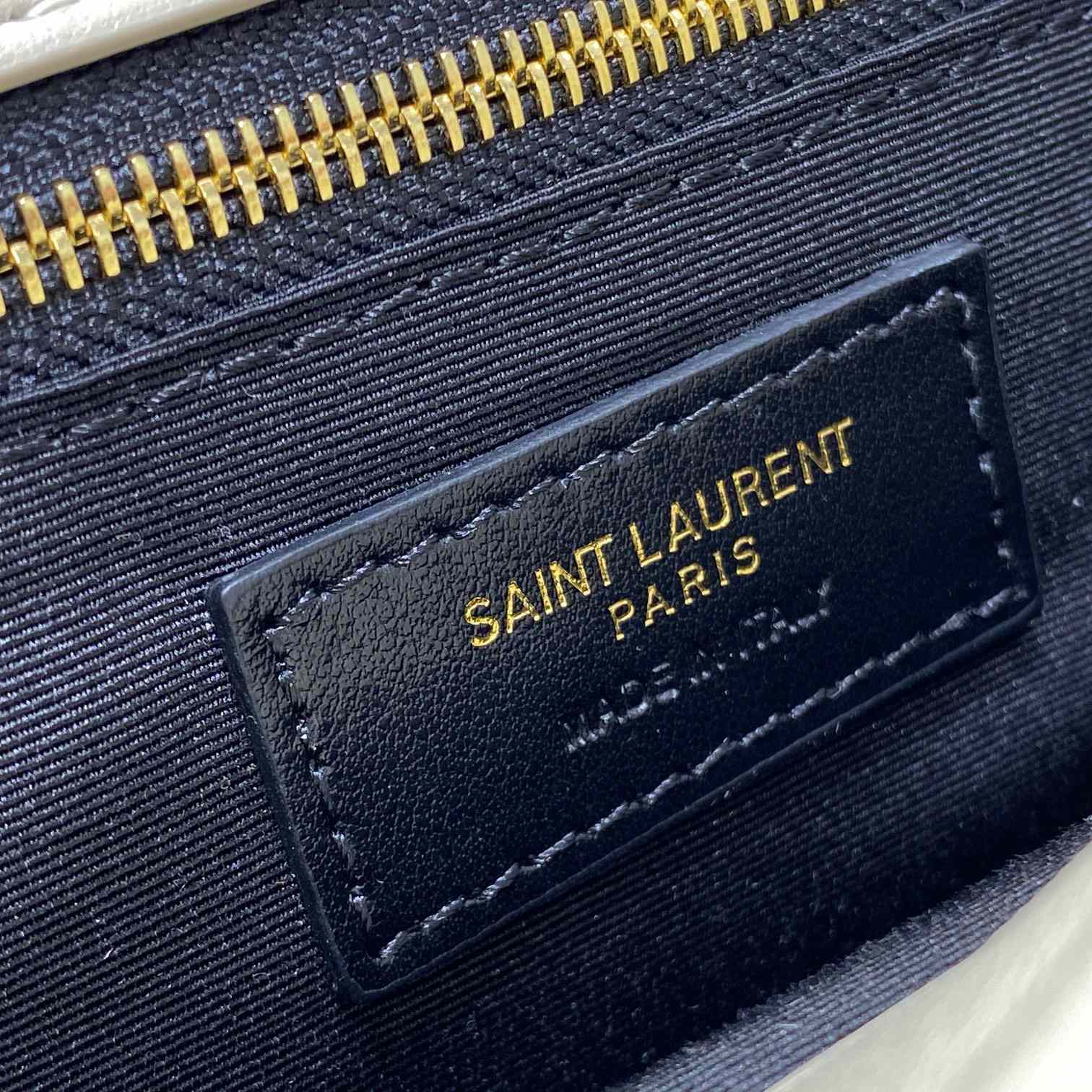 Saint Laurent Calypso In Lambskin - DesignerGu