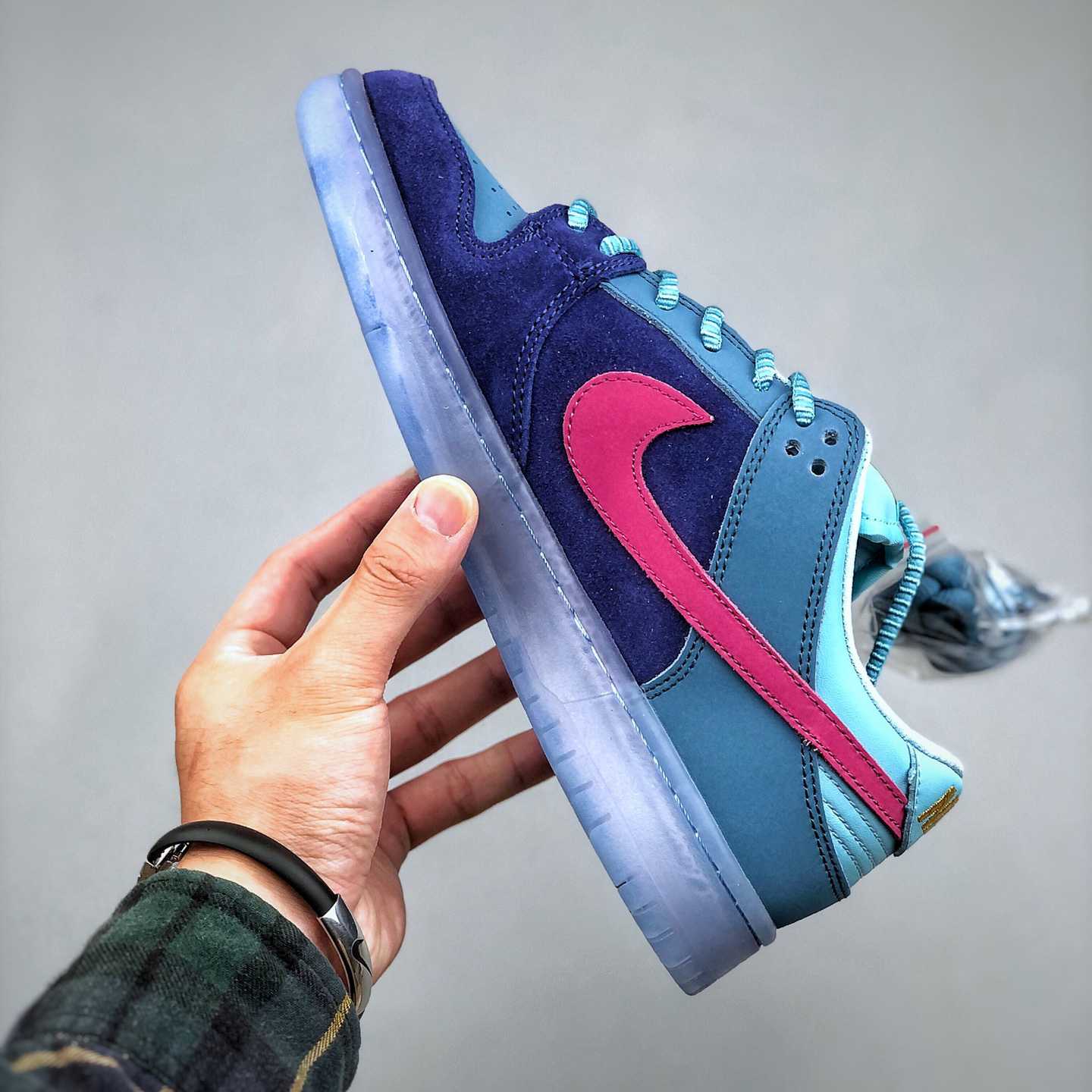 Run The Jewels x Nike SB Dunk Low Sneakers       DO9404-400 - DesignerGu