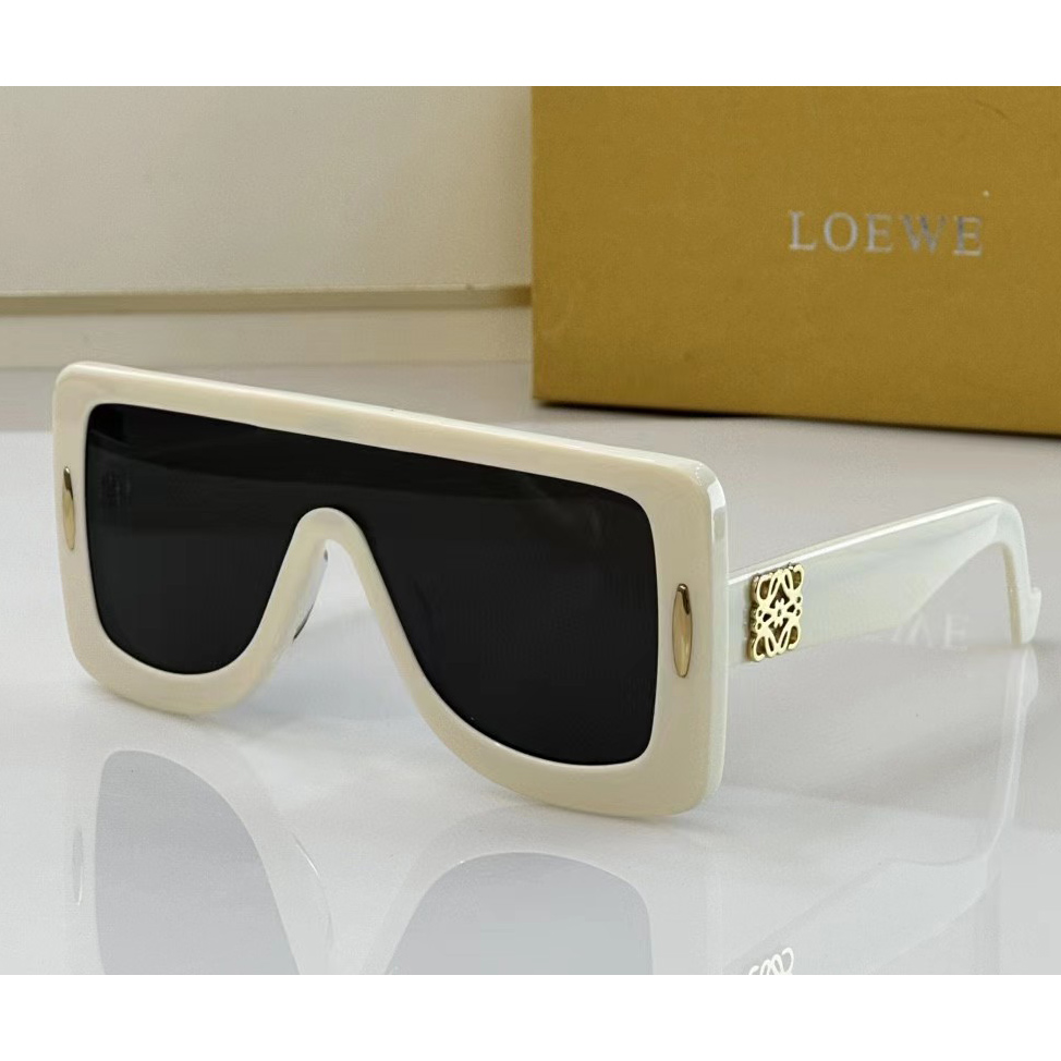 Loewe Chunky Anagram Mask Sunglasses - DesignerGu