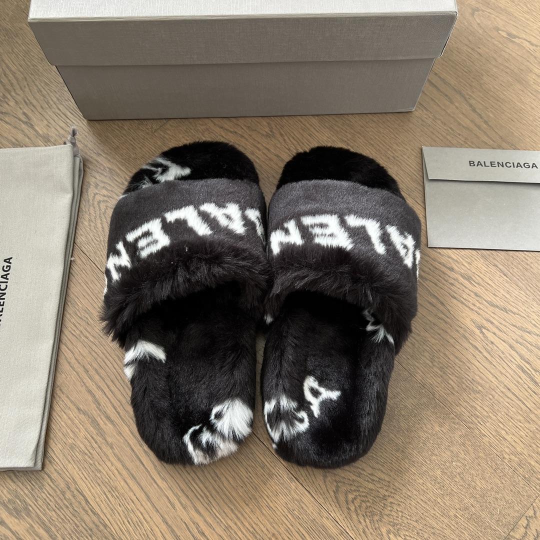 Balenciaga Faux fur Logo Slippers - DesignerGu