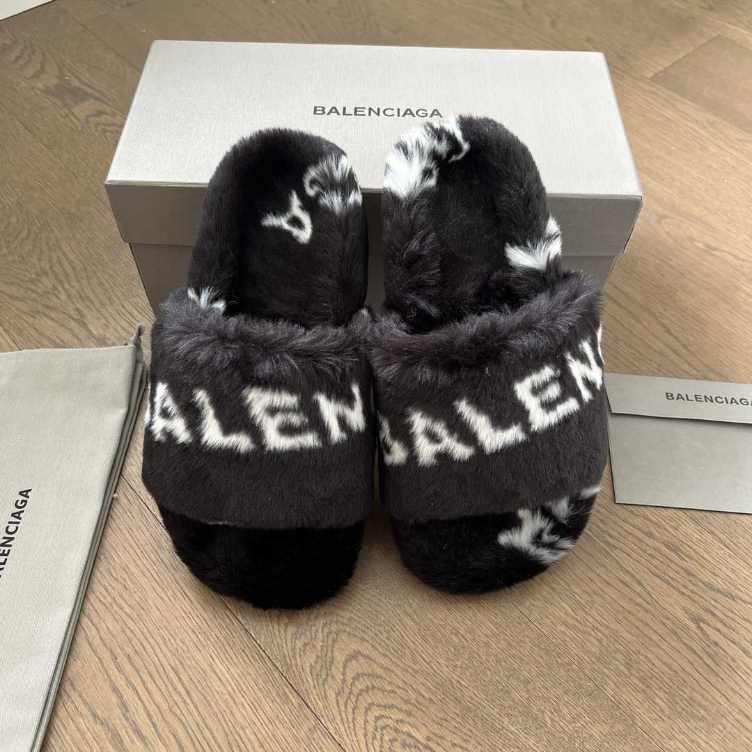 Balenciaga Faux fur Logo Slippers - DesignerGu