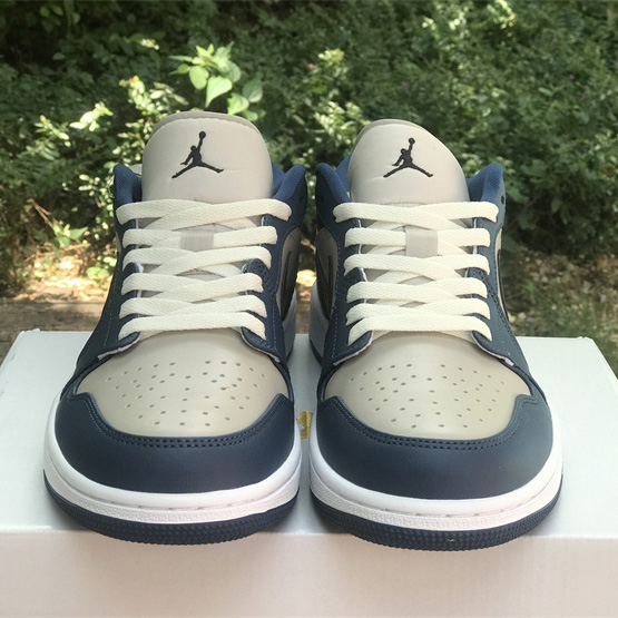 Air Jordan 1 Low OG  Sneaker        DC0774-402  - DesignerGu