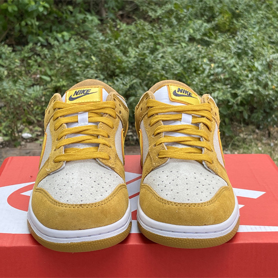 Nike Dunk Low WMNS “Gold Suede” Sneaker       DV7411-200 - DesignerGu