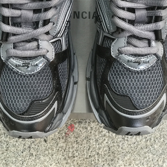 Balenciaga Runner Sneaker - DesignerGu