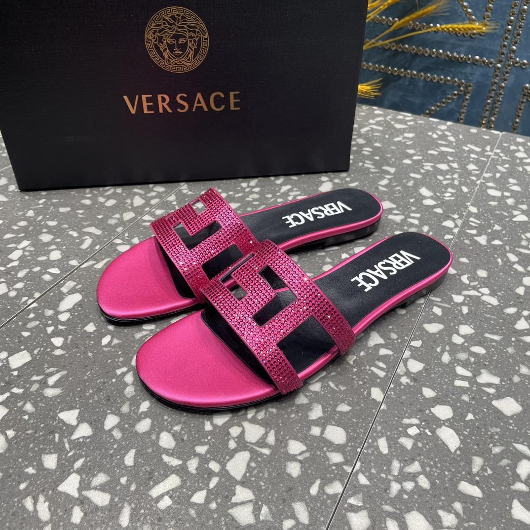 Versace Greca Maze Crystal Flat Sandals - DesignerGu