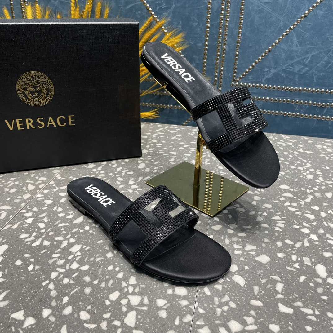 Versace Greca Maze Crystal Flat Sandals - DesignerGu