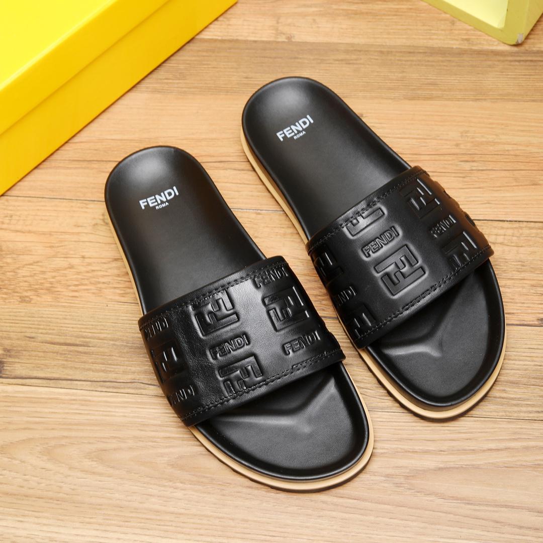 Fendi Black Slides - DesignerGu