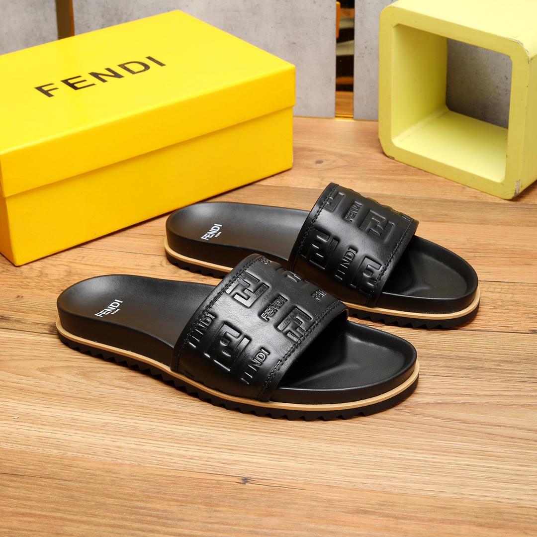 Fendi Black Slides - DesignerGu