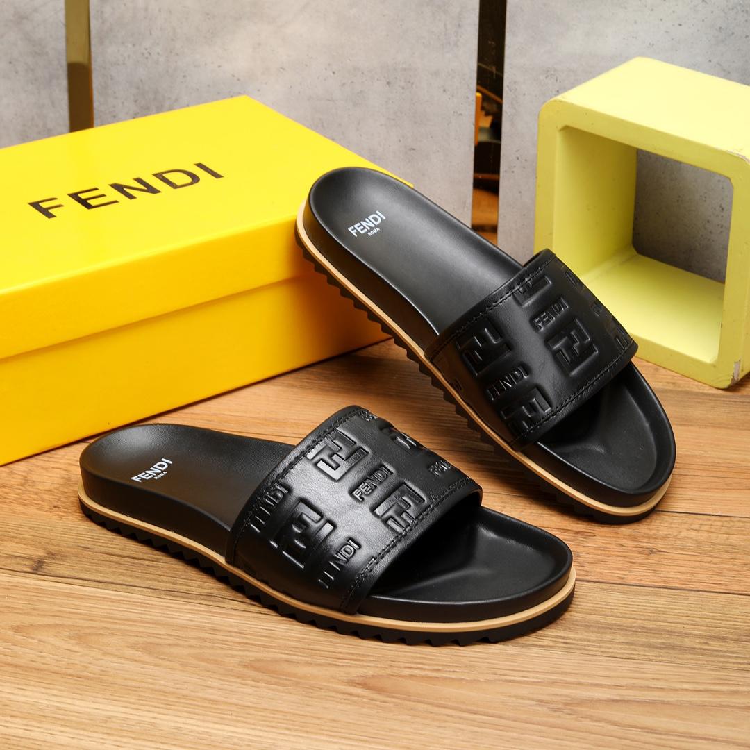 Fendi Black Slides - DesignerGu