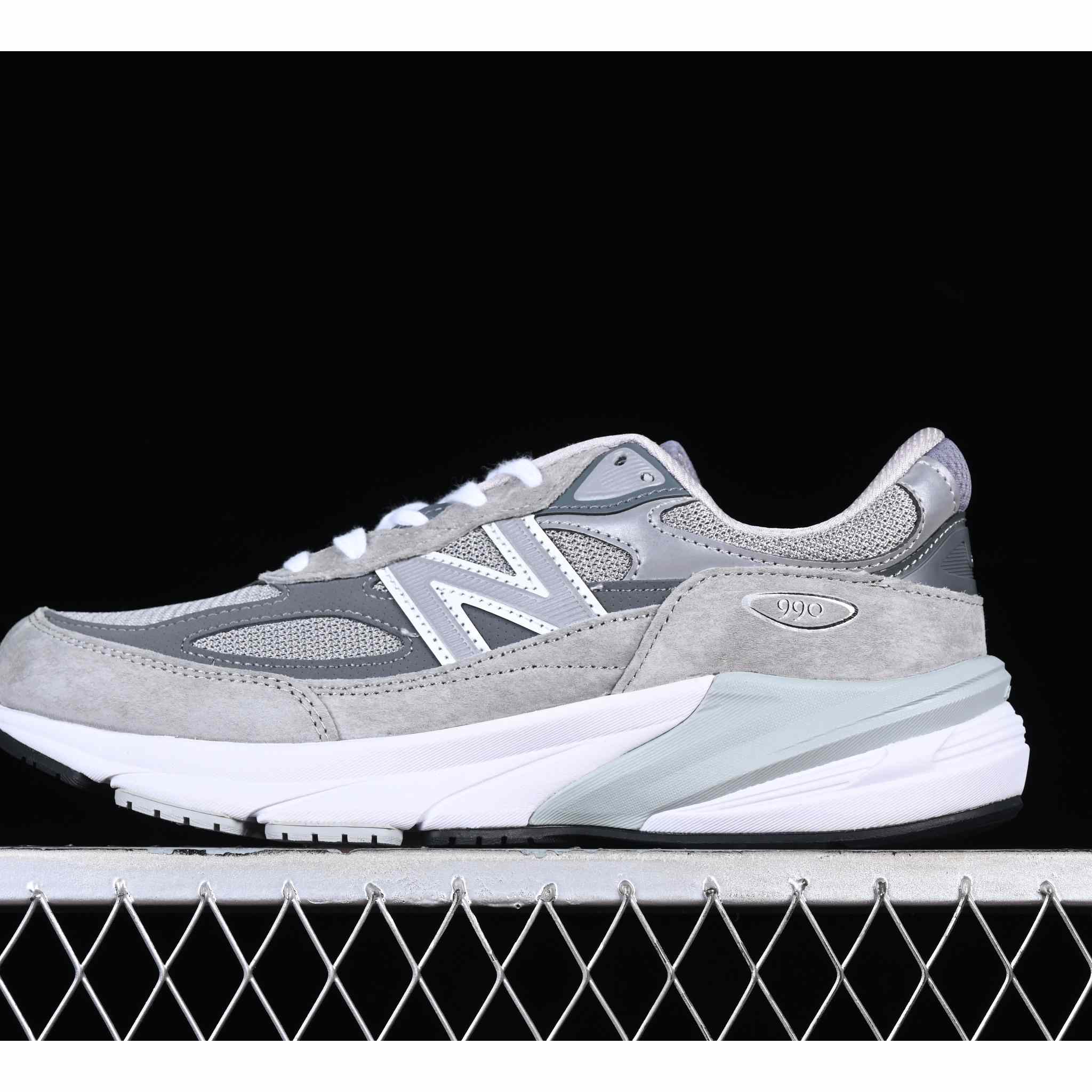 New Balance Made In USA M990  Sneaker  - DesignerGu