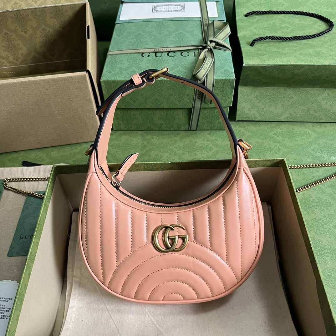 Gucci GG Marmont Matelassé Mini Bag(21.5-11-5cm) - DesignerGu